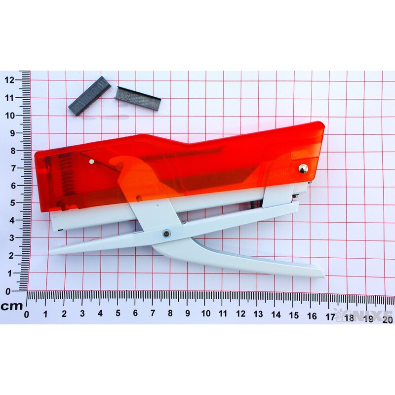 SEŠÍVAČKA Z.590FUN*ČERVENÁ+BÍLÁ