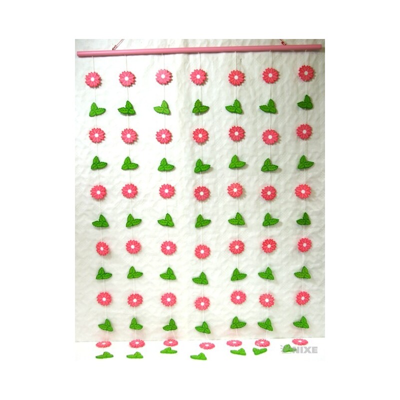 GIRLANDA 7ks NA TYČI*MIX BAREV