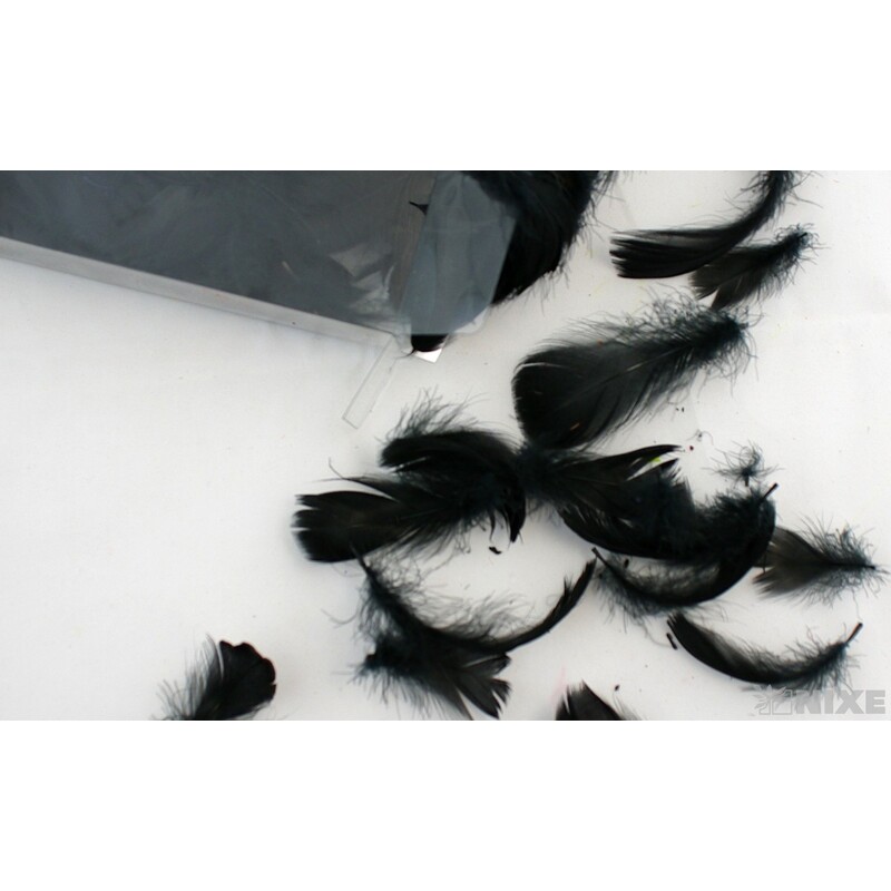 PEŘÍČKA BOX 15gr. cca 250ks*ČERNÁ C33