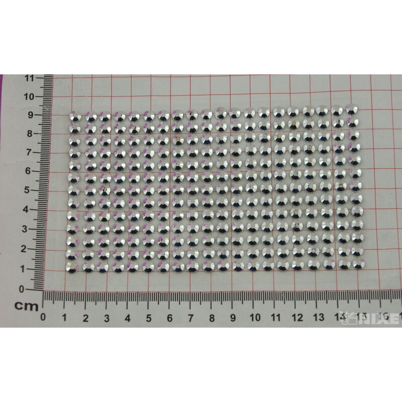 PERLIČKY NALEPOVACÍ 6mm 260ks*STŘÍBRNÁ