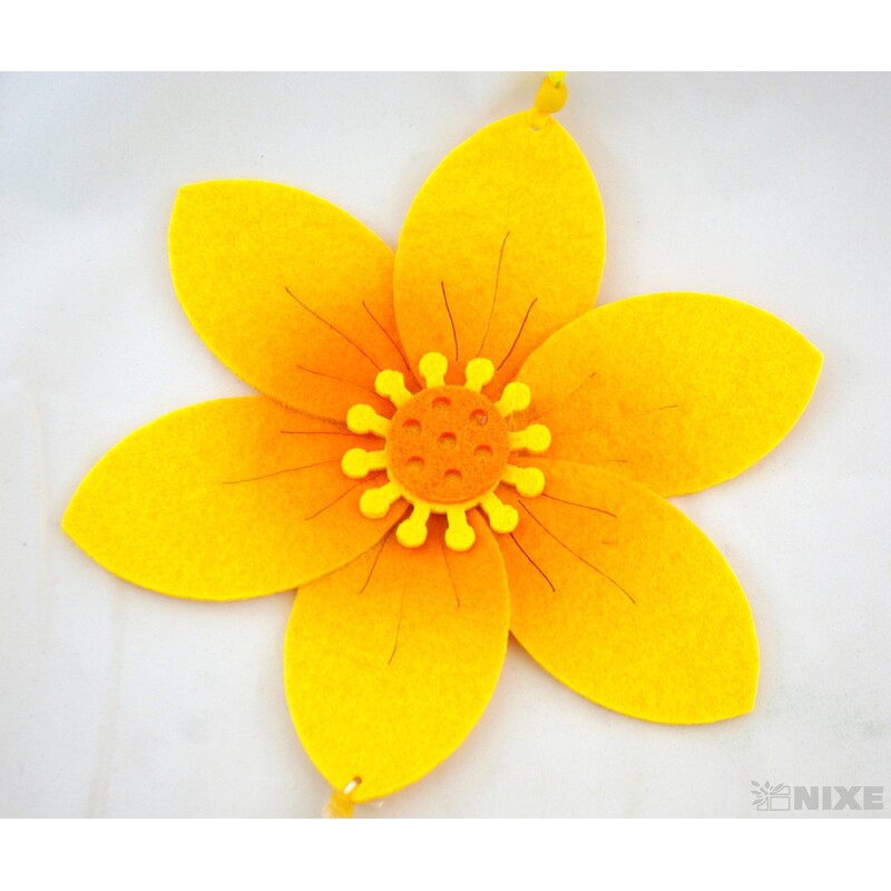 ZÁVĚS FILC KVĚT 20x20cm*MIX BAREV