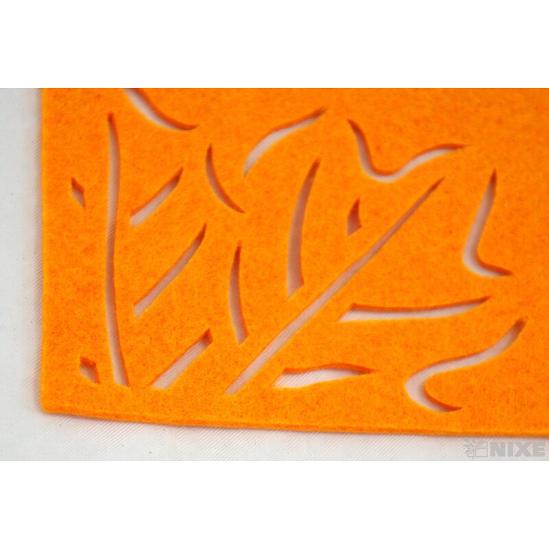 PODLOŽKA FILC 30x45cm*MIX BAREV