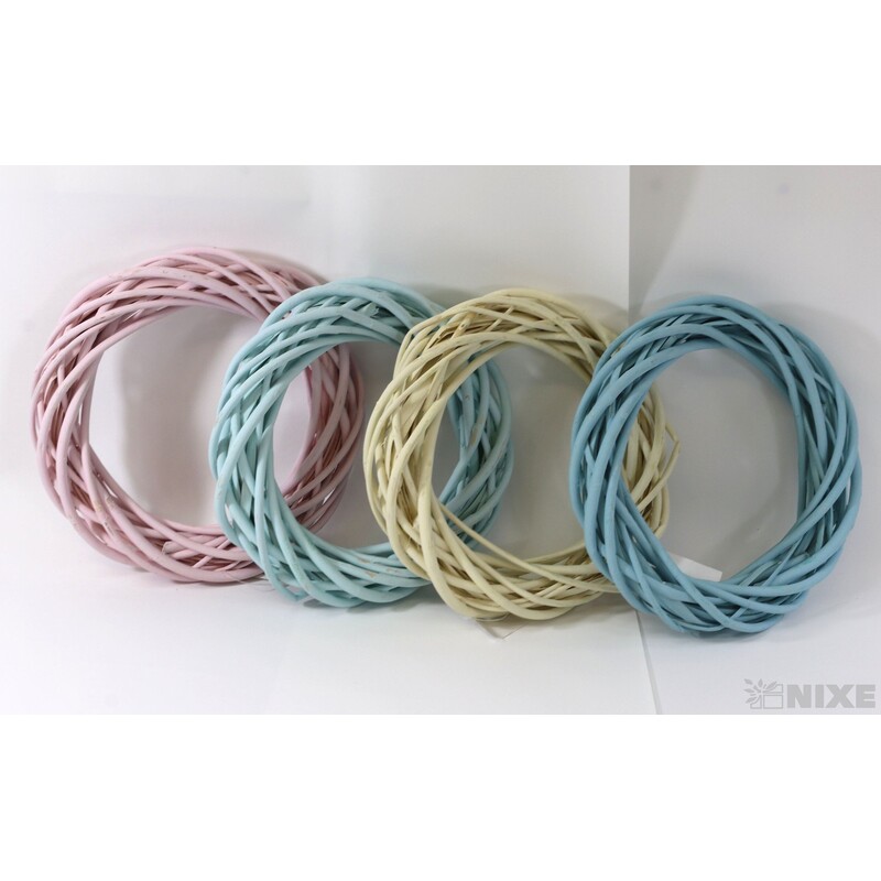 VĚNEC PROUTĚNÝ 25cm*MIX BAREV