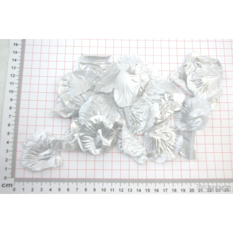 OKVĚTNÍ LÍSTKY RŮŽÍ 100ks*STŘÍBRNÁ