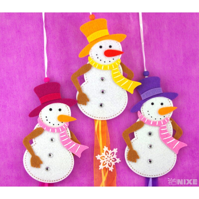 ZÁVĚS FILC SNĚHULÁK 18x11cm*MIX BAREV