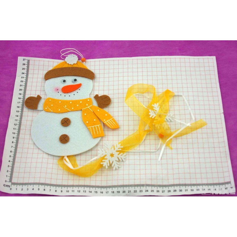 ZÁVĚS FILC SNĚHULÁK 23x17cm*MIX BAREV