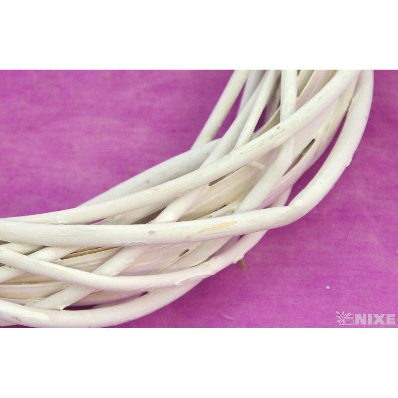 VĚNEC PROUTĚNÝ 20cm*BÍLÁ