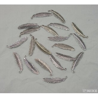 ZÁVĚS KOV PEŘÍ 20ks 5cm*STŘÍBRNÁ