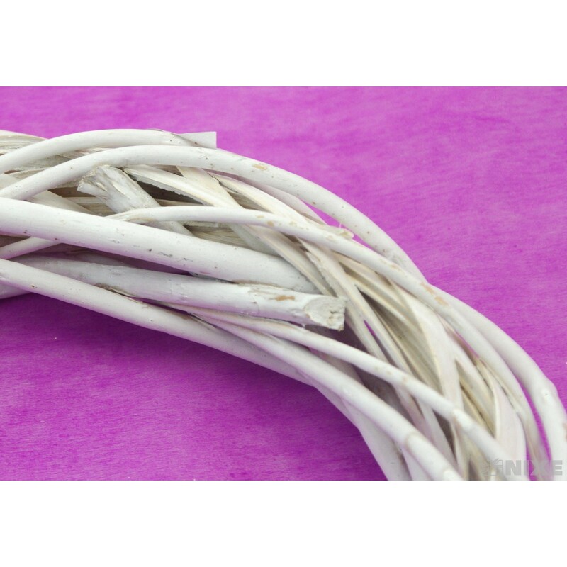 VĚNEC PROUTĚNÝ 30cm*BÍLÁ