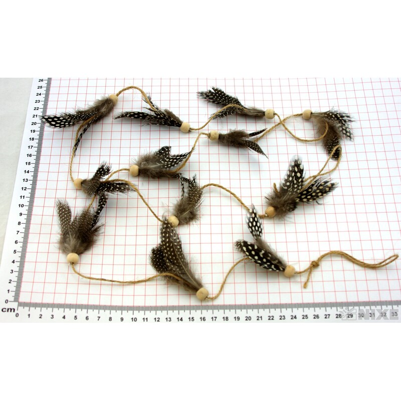 GIRLANDA PEŘÍČKA KROPENATÉ 120cm*