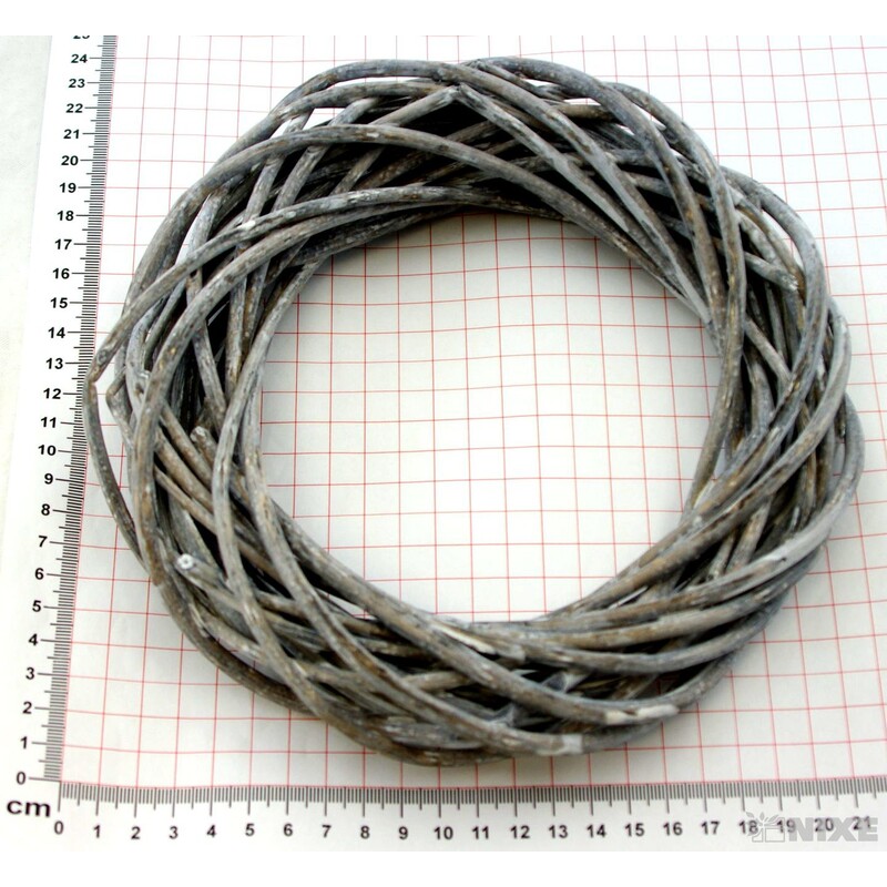 VĚNEC PROUTĚNÝ 20cm*ŠEDÁ