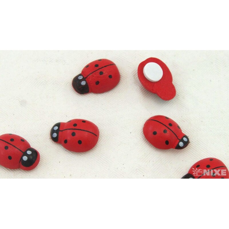 BERUŠKA NALEPOVACÍ 1,5cm 24ks*ČERVENÁ