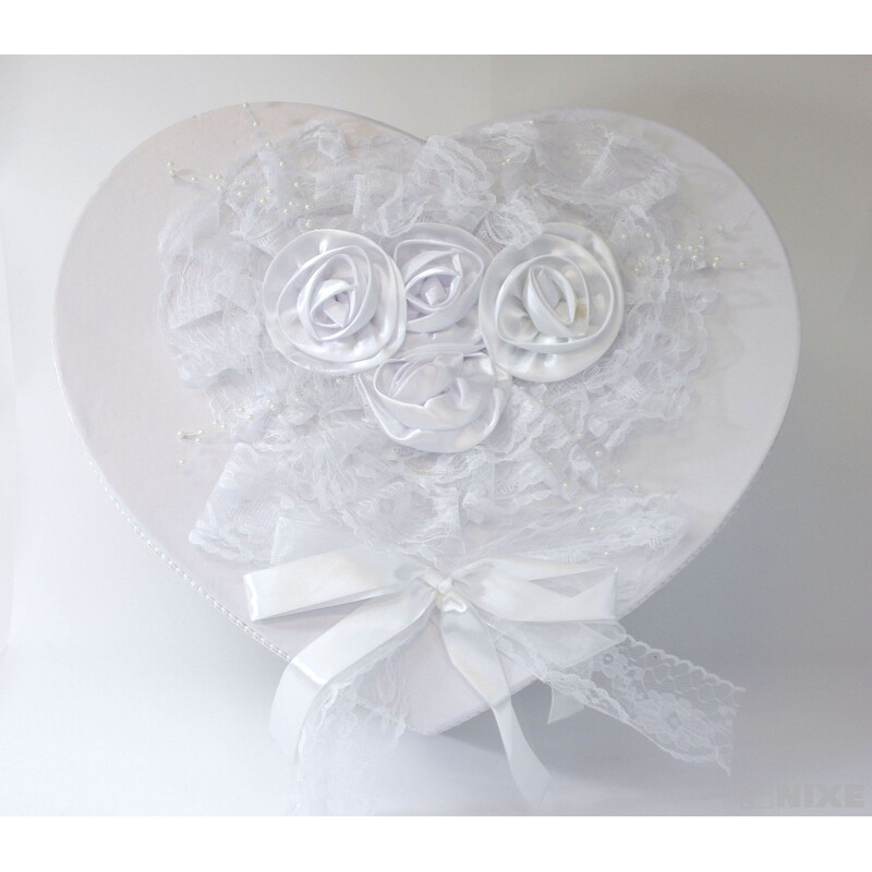 KRABICE SRDCE 42x18x37cm 38x14x34 35x11x31 32x8x28 29x5x26*BÍLÁ