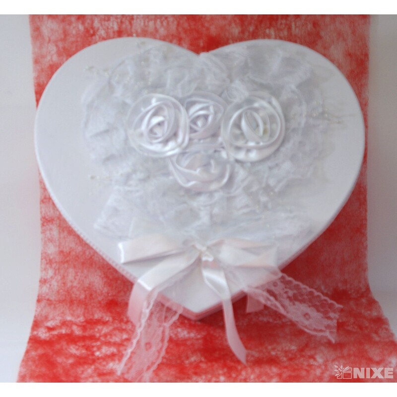 KRABICE SRDCE 42x18x37cm 38x14x34 35x11x31 32x8x28 29x5x26*BÍLÁ