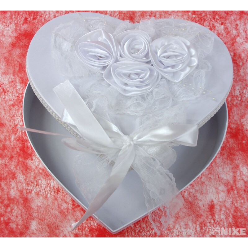 KRABICE SRDCE 42x18x37cm 38x14x34 35x11x31 32x8x28 29x5x26*BÍLÁ