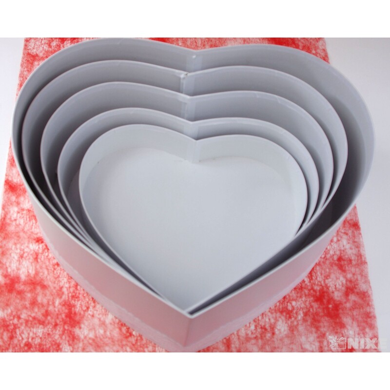 KRABICE SRDCE 42x18x37cm 38x14x34 35x11x31 32x8x28 29x5x26*BÍLÁ