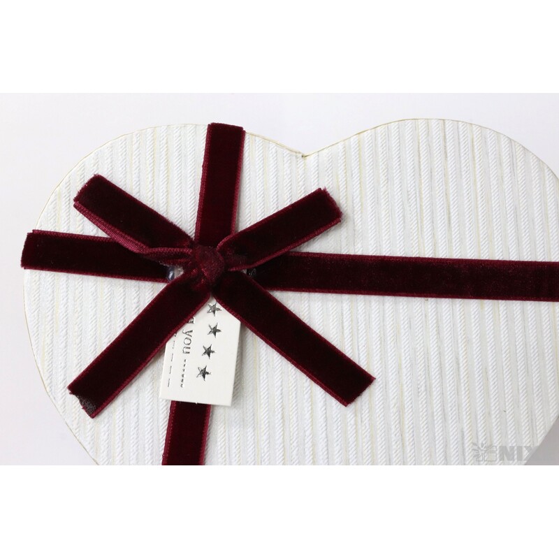 KRABICE SRDCE 4ks 13x11cm*MIX BAREV