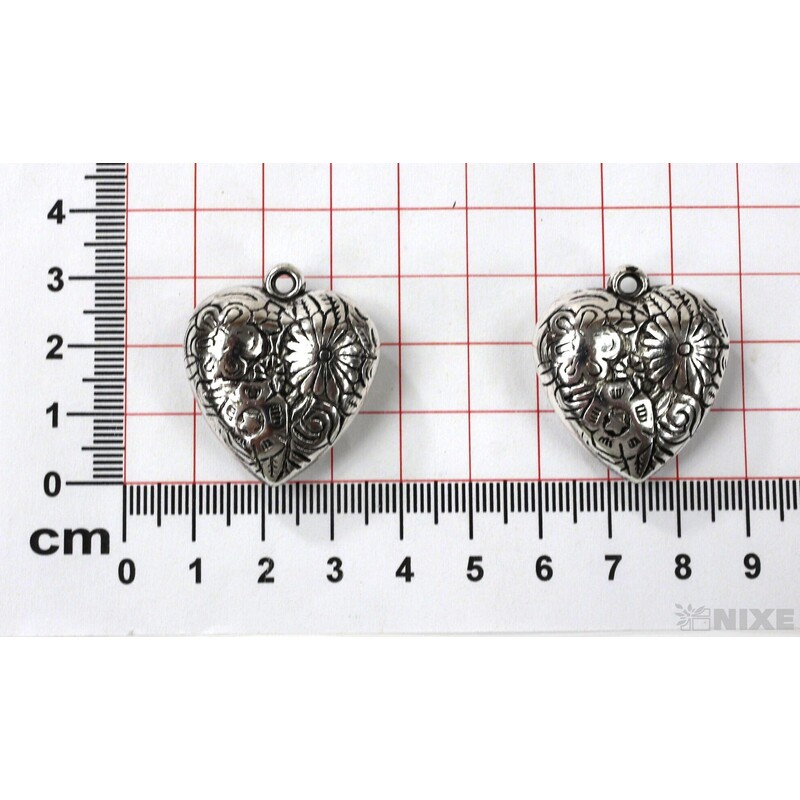 ZÁVĚS KOV SRDCE 8ks 3cm*STŘÍBRNÁ
