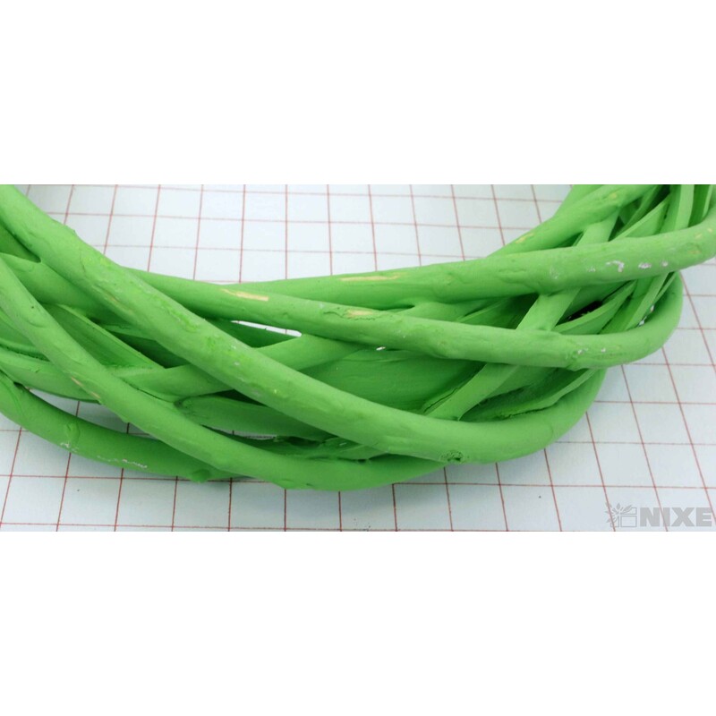 VĚNEC PROUTĚNÝ 20cm*MIX BAREV