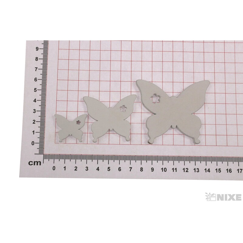 MOTÝL 7-5-3cm 20ks*BÍLÁ