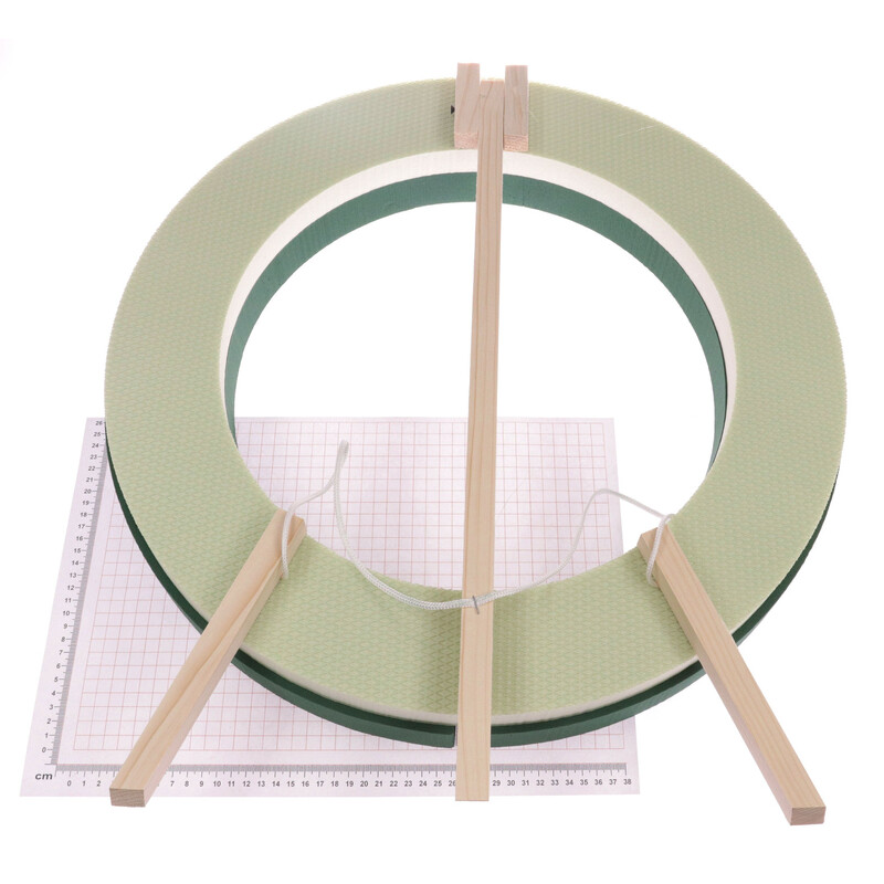 VĚNEC STOJAN pr.55cm v.60cm